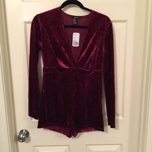 4 for $20 NWT burgundy romper